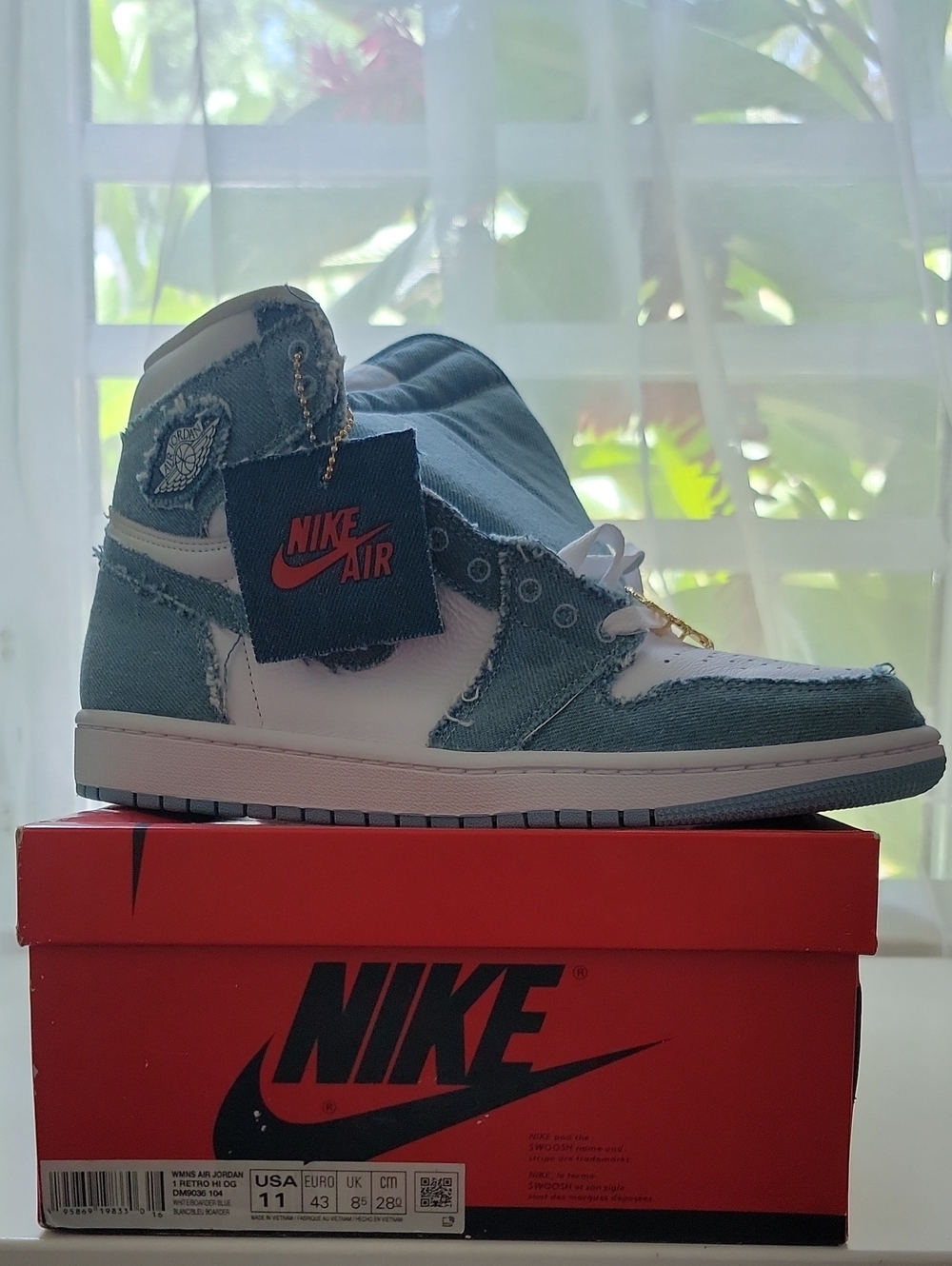 Jordan 1 Retro High Denim (Womans)